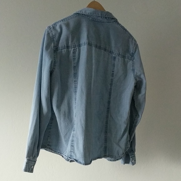 Vintage soft denim button up - Picture 3 of 4